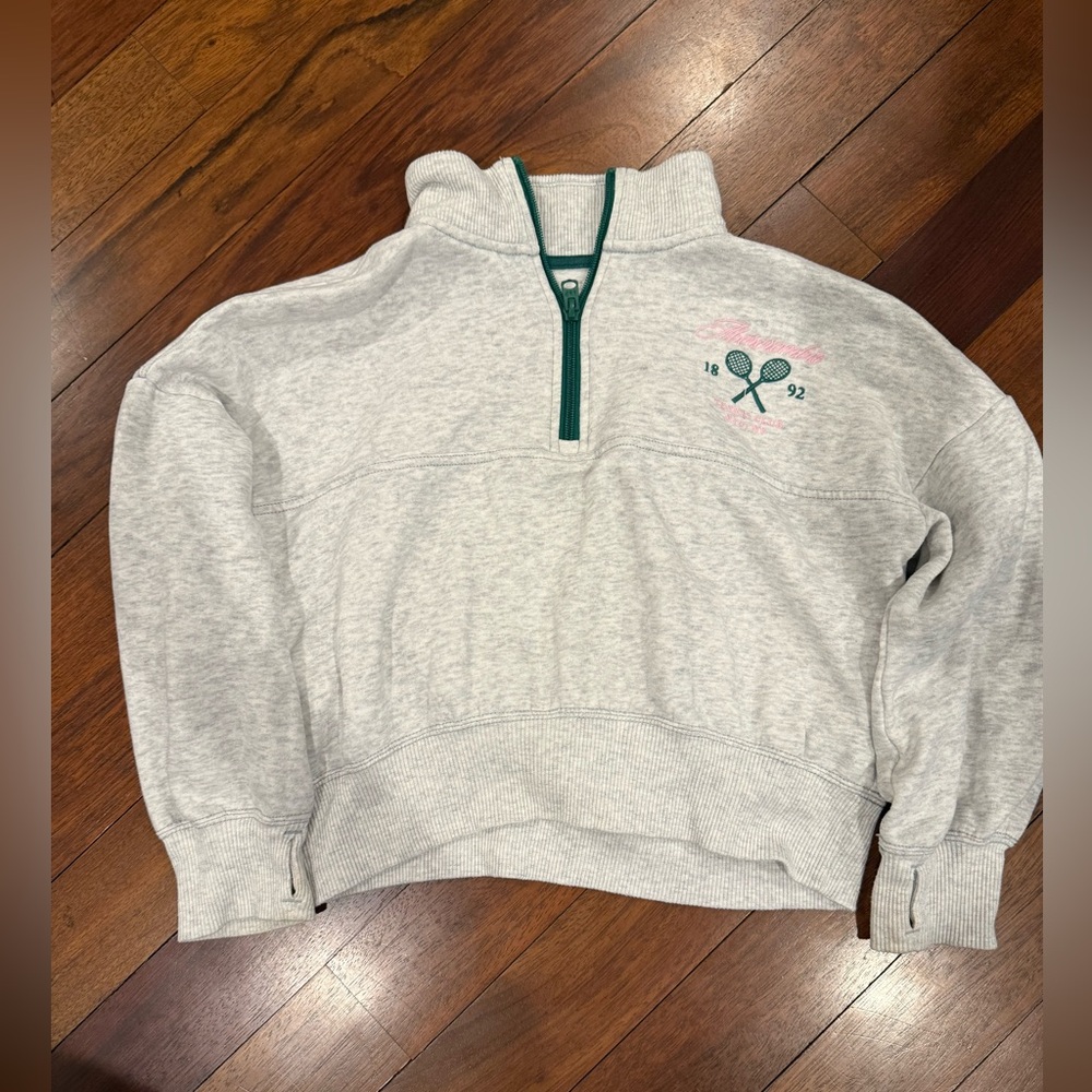 Abercrombie & Fitch Gray Quarter Zip Sweatshirt w/ Green tennis graphic logo